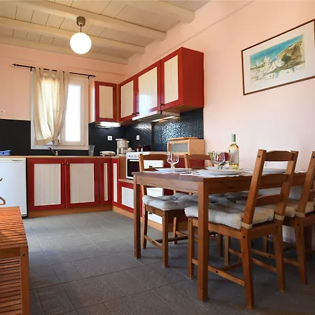 Ξενοδοχείο με διαμερίσματα Glafki Flow Glow 4*