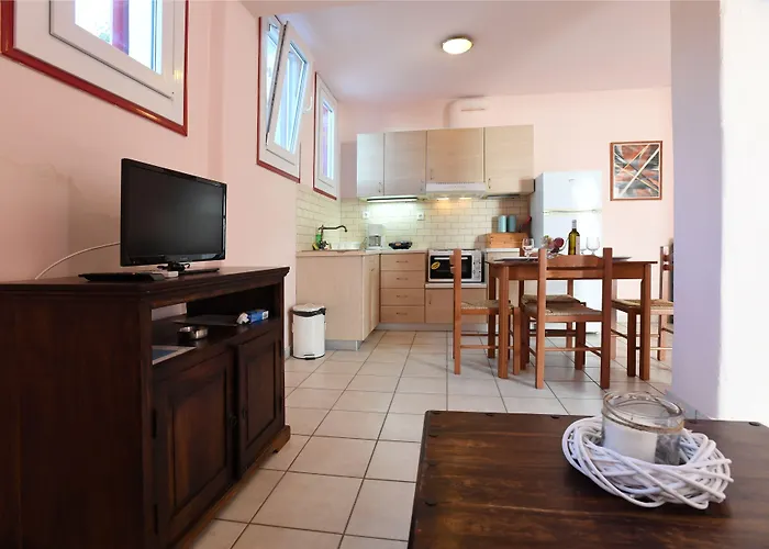 Aparthotel Glafki Flow Glow 4*