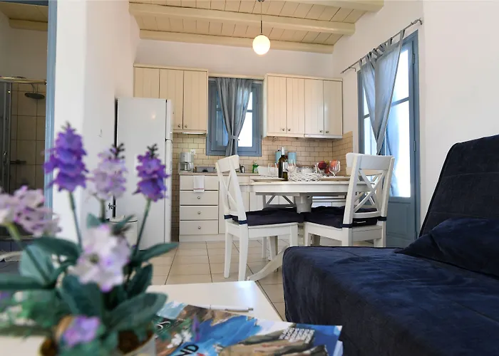 Lägenhetshotell Glafki Flow Glow Pánormos